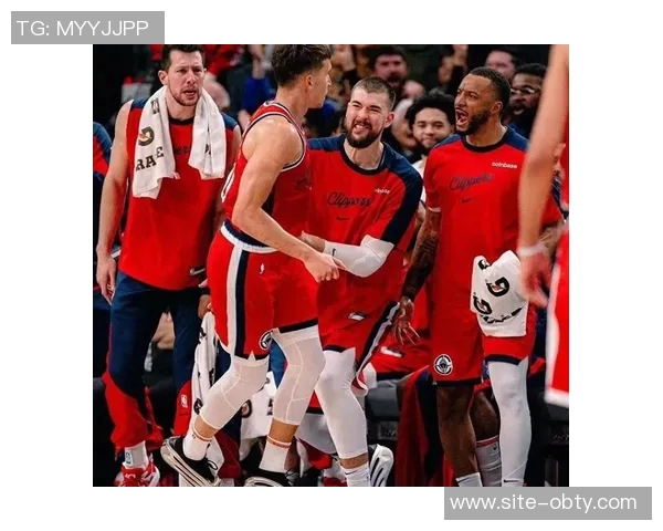 大洛加盟快船替补阵容感受胜利机会带来的特别氛围