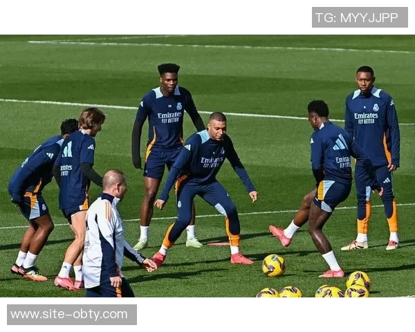 姆巴佩本周五回归皇马合练下轮西甲联赛有望首发出战 姆巴佩本周五回归皇马合练下轮西甲联赛有望首发出战