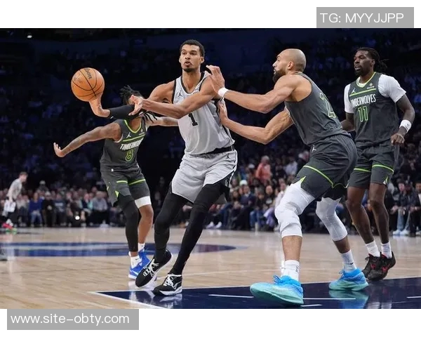 马刺今日对决雄鹿首发阵容文班福克斯卡斯尔巴恩斯尚帕尼期待精彩表现